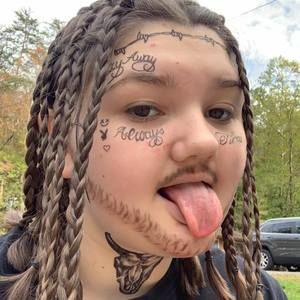 Meet your Posher, Nikki